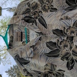 High Sierra men's short sleeve Hawaiian button-up